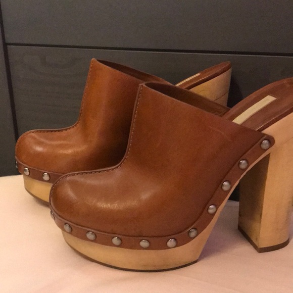 COPY - Michael Kors Perri Runway Platform Clog - Picture 3 of 5